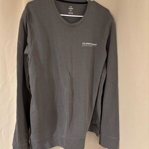 Under Armour Gray Sweatshirt Versatile Comfort